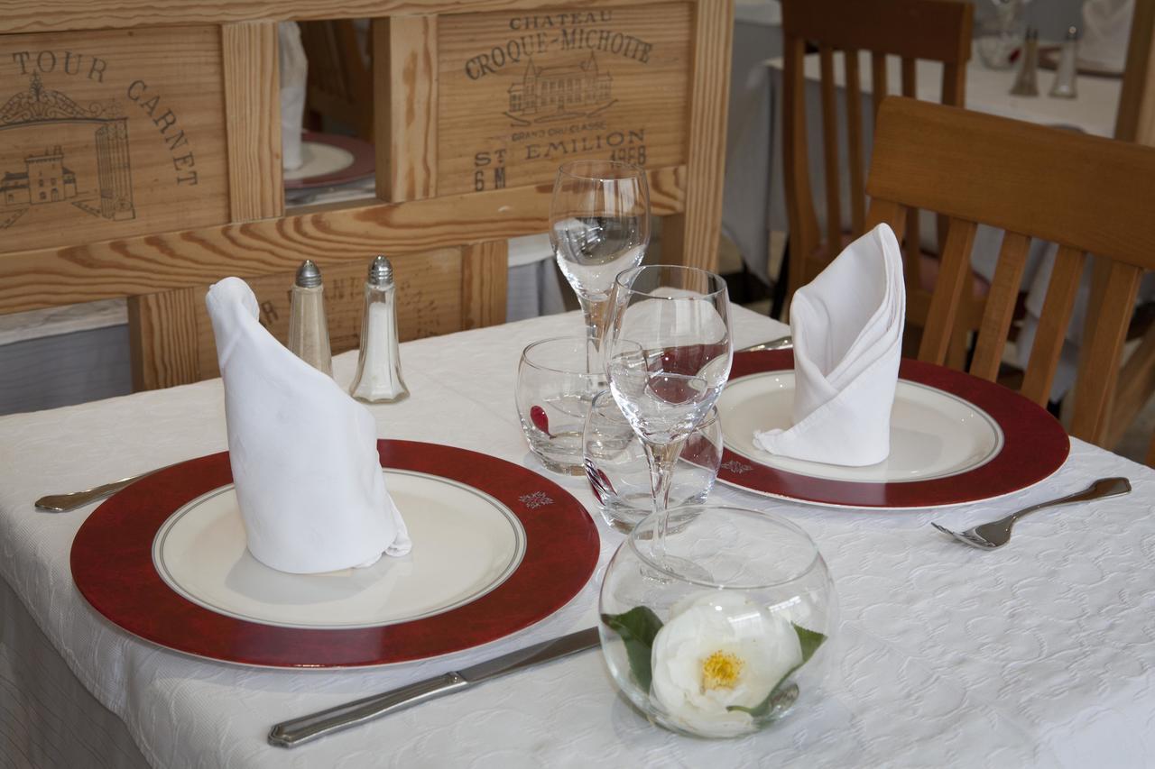 Logis Hotel Le Chrismas Chateaulin Bagian luar foto
